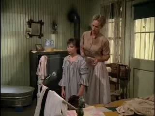Charmed-dot-nl_FatherMurphy1x05-0718.jpg