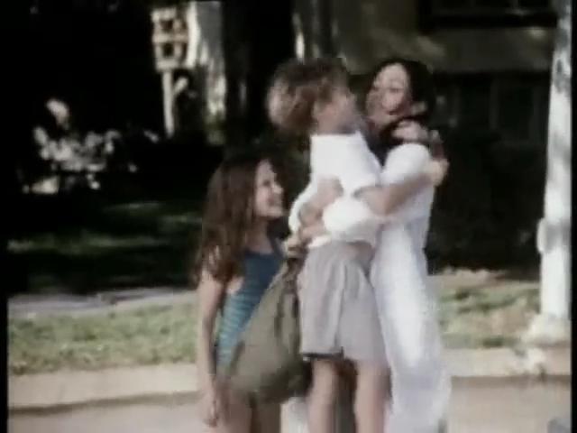 Charmed-Online-dot-net_GoneInTheWind0114.jpg Charmed-Online-dot-net_GoneInTheWind0114.jpg