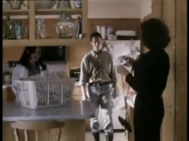 Charmed-Online-dot-net_GoneInTheWind0149.jpg Charmed-Online-dot-net_GoneInTheWind0149.jpg