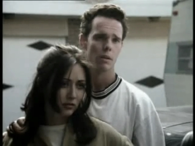 Charmed-Online-dot-net_GoneInTheWind5753.jpg Charmed-Online-dot-net_GoneInTheWind5753.jpg