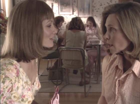 Charmed-Online-dot-net_HellonHeelsTheBattleofMaryKay1516.jpg