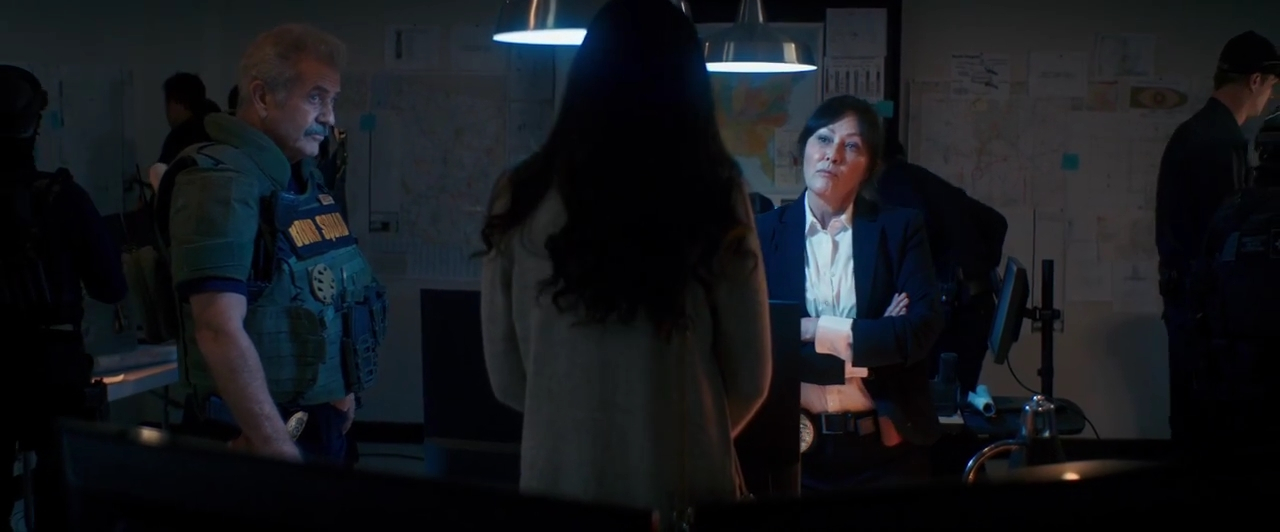 Charmed-Online-dot-nl_HotSeat3050.jpg Charmed-Online-dot-nl_HotSeat3050.jpg