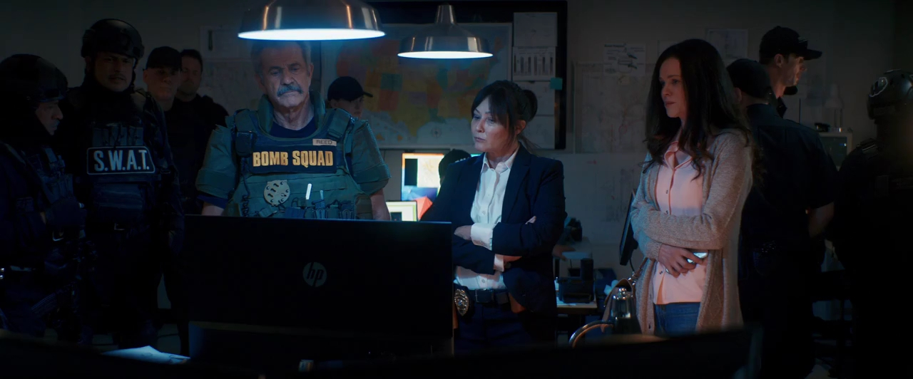 Charmed-Online-dot-nl_HotSeat3157.jpg Charmed-Online-dot-nl_HotSeat3157.jpg