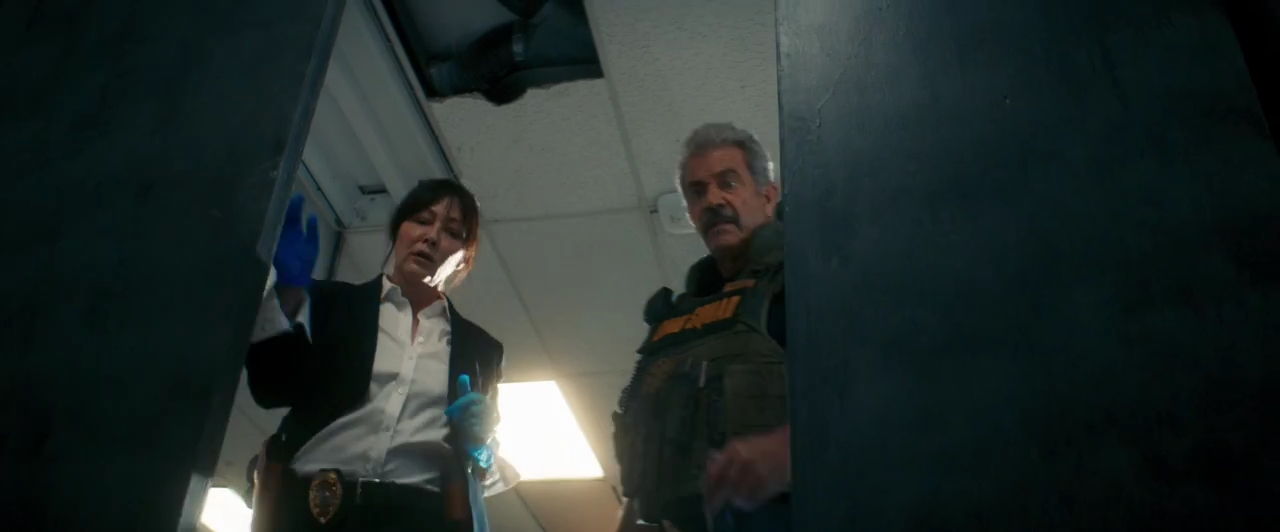 Charmed-Online-dot-nl_HotSeat4902.jpg Charmed-Online-dot-nl_HotSeat4902.jpg