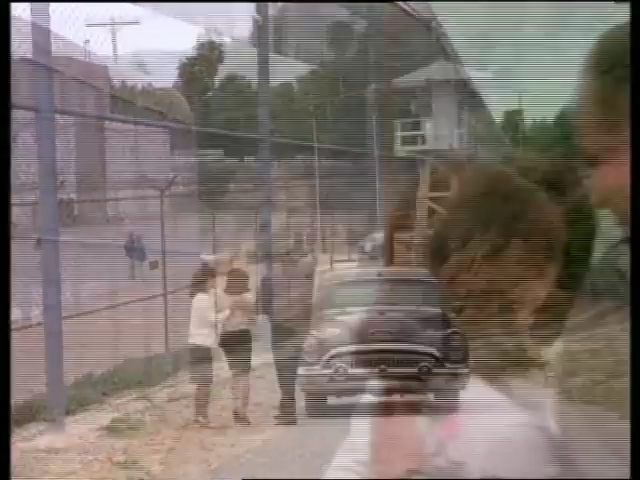 Charmed-Online-dot-nl_Jailbreakers1761.jpg Charmed-Online-dot-nl_Jailbreakers1761.jpg