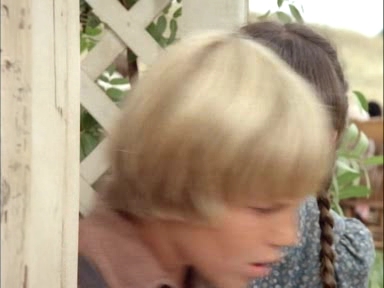 Charmed-Online-dot-NL-LittleHouseonthePrairie_LookBacktoYesterday0354.jpg