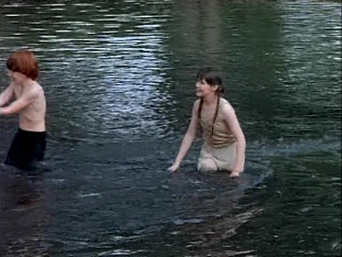 Charmed-Online-dot-NLCharmed-Online-dot-NL-LittleHouseonthePrairie9x12-1251.jpg