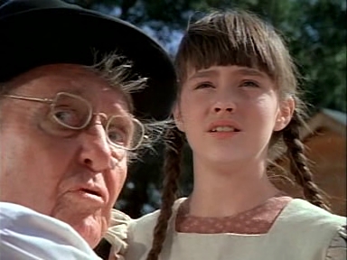 Charmed-Online-dot-NLCharmed-Online-dot-NL-LittleHouseonthePrairie9x12-2361.jpg