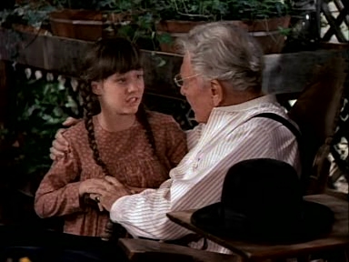 Charmed-Online-dot-NLCharmed-Online-dot-NL-LittleHouseonthePrairie9x12-3327.jpg