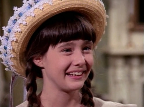 Charmed-Online-dot-NL-LittleHouseonthePrairie9x15-1044.jpg