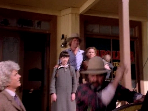 Charmed-Online-dot-NL-LittleHouseonthePrairie9x17-2343.jpg