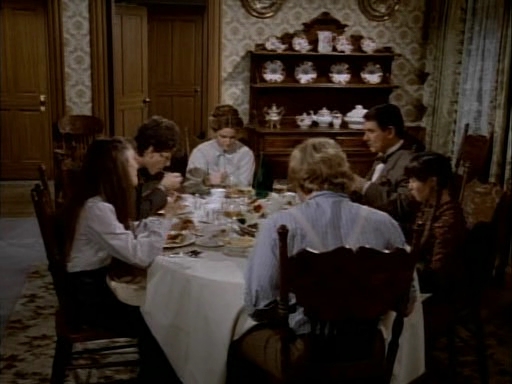 Charmed-Online-dot-NL-LittleHouseonthePrairie9x22-2480.jpg
