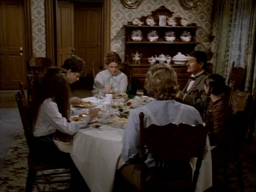 Charmed-Online-dot-NL-LittleHouseonthePrairie9x22-2483.jpg