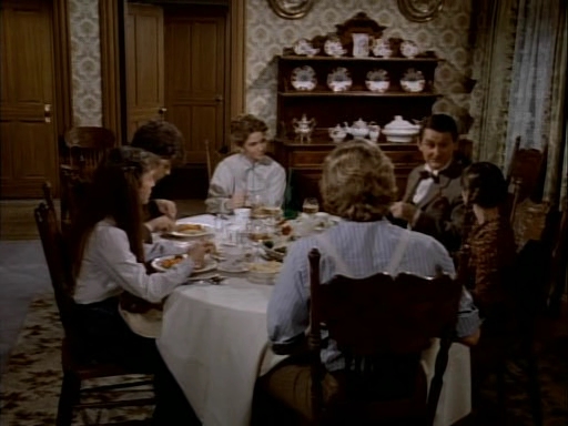 Charmed-Online-dot-NL-LittleHouseonthePrairie9x22-2494.jpg