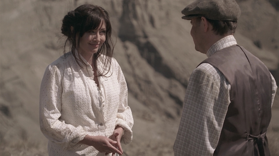 Charmed-Online_dot_nl-LostTreasureOfTheGrandCanyon0622.jpg Charmed-Online_dot_nl-LostTreasureOfTheGrandCanyon0622.jpg