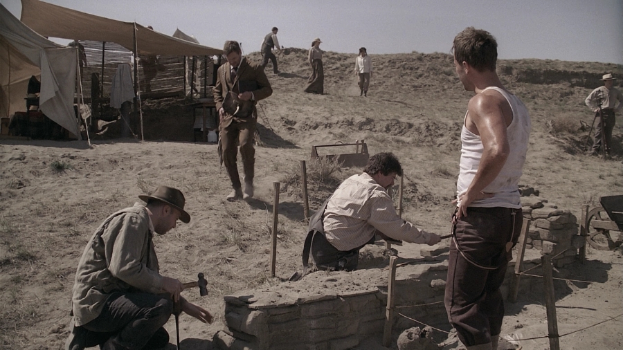 Charmed-Online_dot_nl-LostTreasureOfTheGrandCanyon0764.jpg Charmed-Online_dot_nl-LostTreasureOfTheGrandCanyon0764.jpg