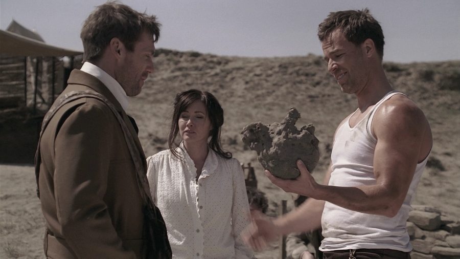 Charmed-Online_dot_nl-LostTreasureOfTheGrandCanyon0845.jpg Charmed-Online_dot_nl-LostTreasureOfTheGrandCanyon0845.jpg