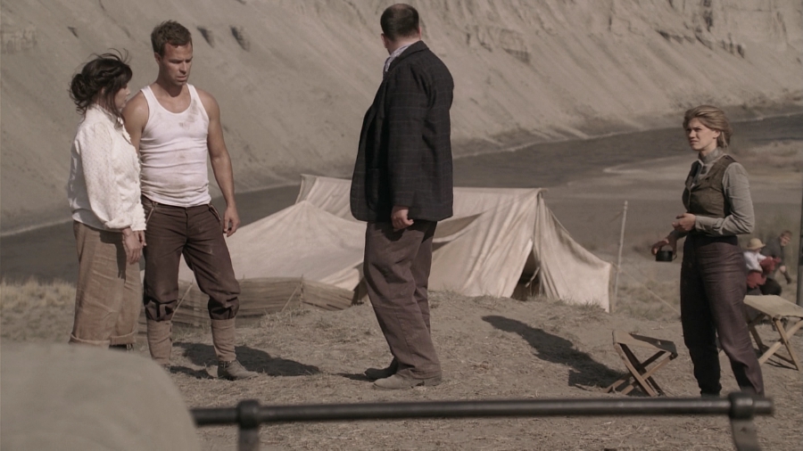 Charmed-Online_dot_nl-LostTreasureOfTheGrandCanyon1110.jpg Charmed-Online_dot_nl-LostTreasureOfTheGrandCanyon1110.jpg