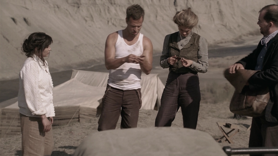 Charmed-Online_dot_nl-LostTreasureOfTheGrandCanyon1148.jpg Charmed-Online_dot_nl-LostTreasureOfTheGrandCanyon1148.jpg