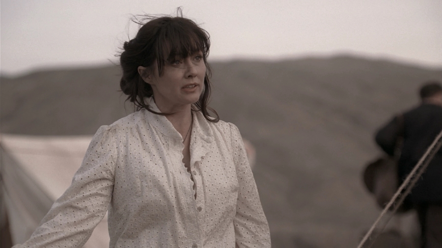 Charmed-Online_dot_nl-LostTreasureOfTheGrandCanyon1370.jpg Charmed-Online_dot_nl-LostTreasureOfTheGrandCanyon1370.jpg