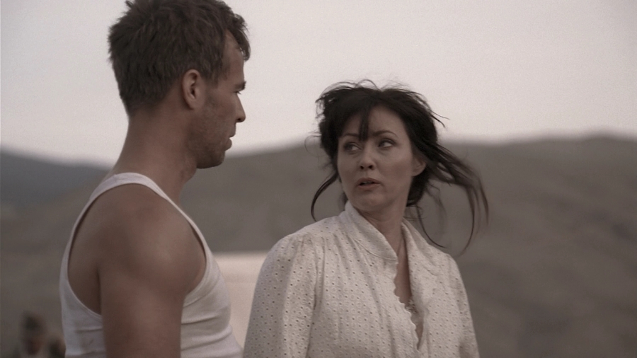 Charmed-Online_dot_nl-LostTreasureOfTheGrandCanyon1418.jpg Charmed-Online_dot_nl-LostTreasureOfTheGrandCanyon1418.jpg