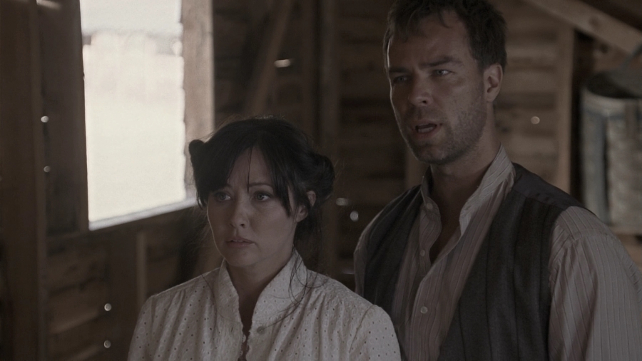 Charmed-Online_dot_nl-LostTreasureOfTheGrandCanyon1948.jpg Charmed-Online_dot_nl-LostTreasureOfTheGrandCanyon1948.jpg