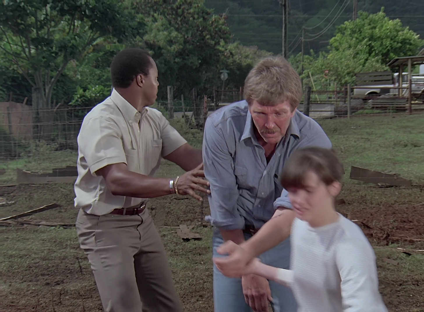 Charmed-Online-dot-nl_MagnumPI4x080303.jpg Charmed-Online-dot-nl_MagnumPI4x080303.jpg