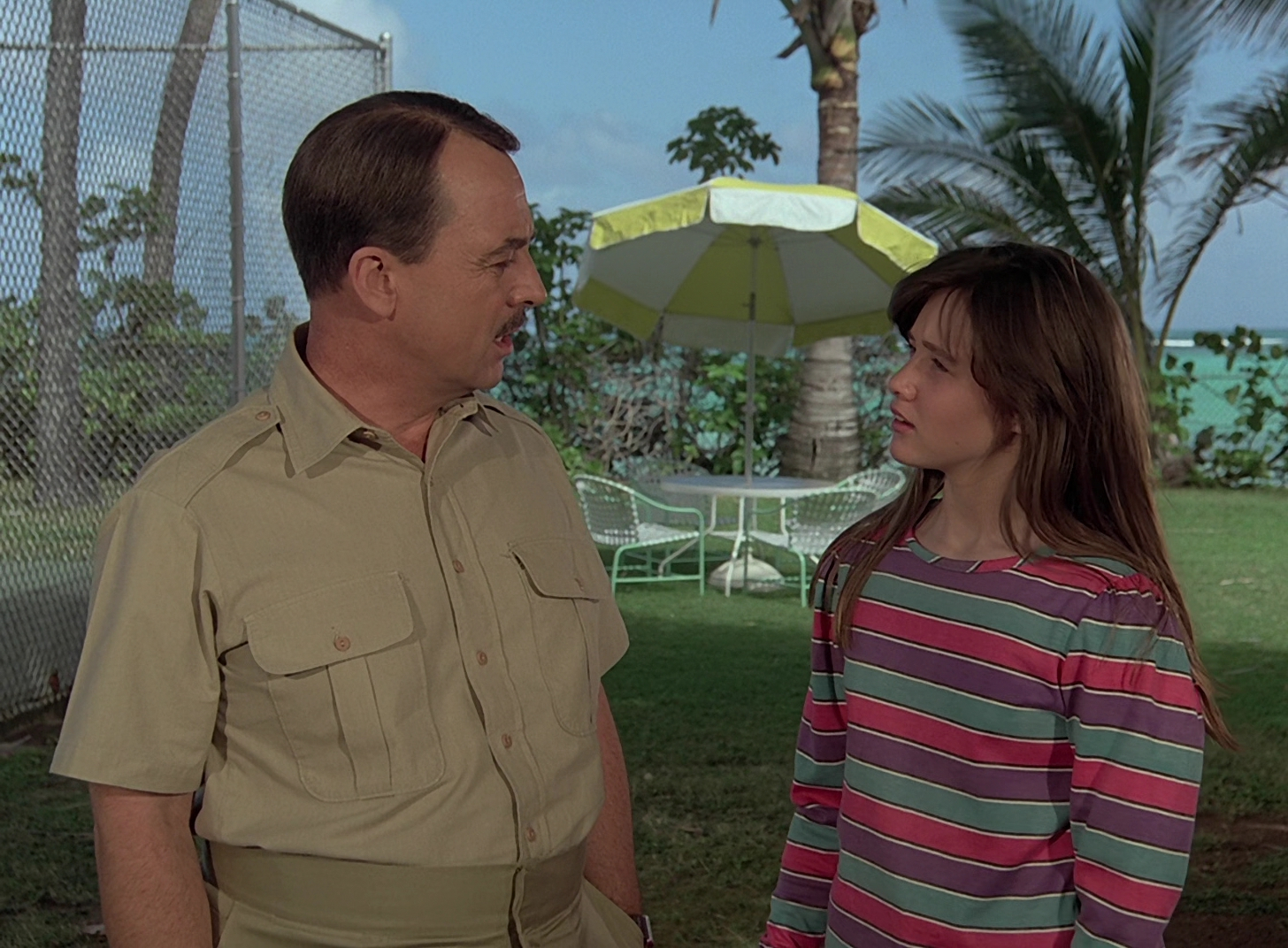 Charmed-Online-dot-nl_MagnumPI4x081563.jpg Charmed-Online-dot-nl_MagnumPI4x081563.jpg