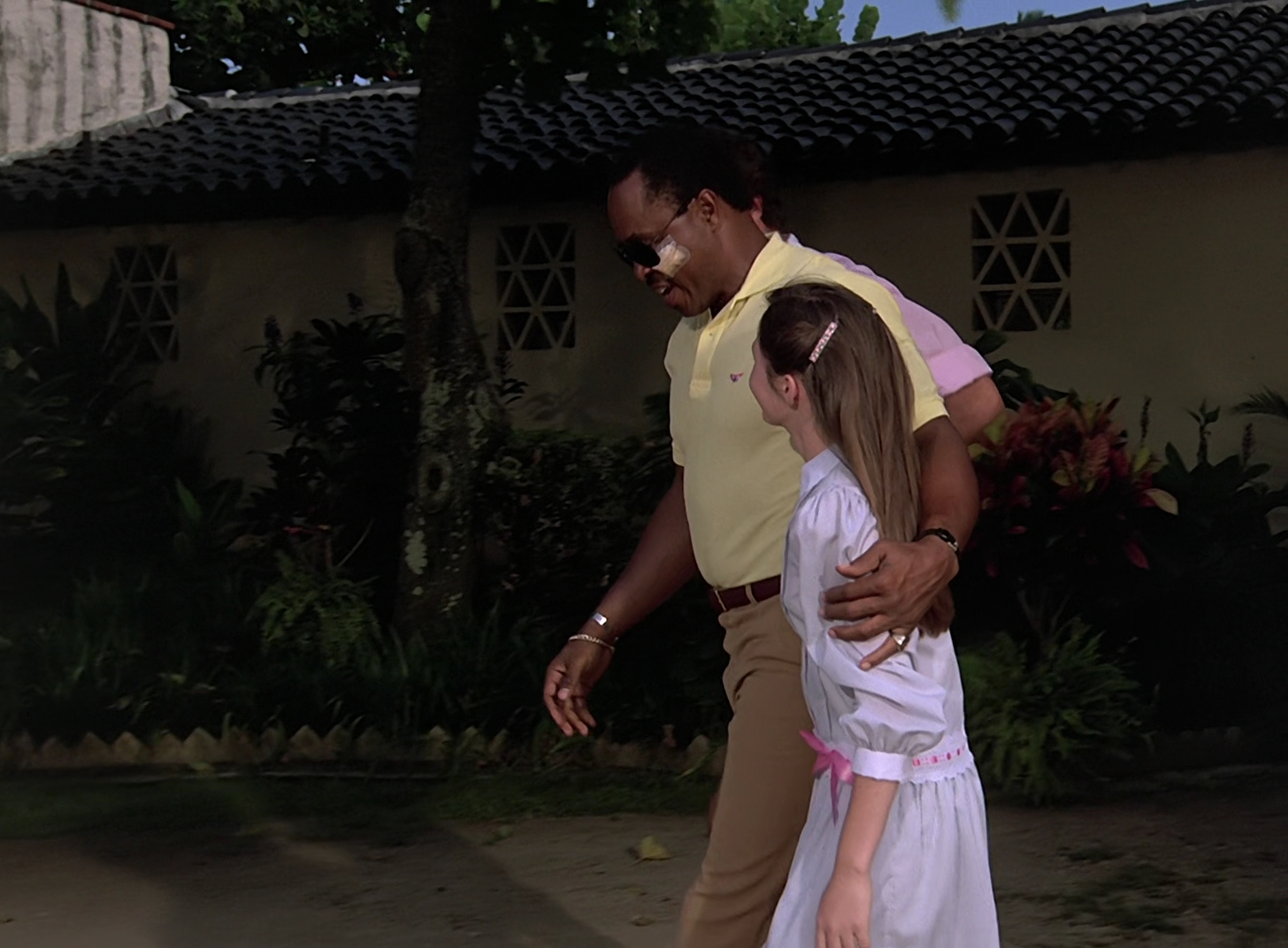 Charmed-Online-dot-nl_MagnumPI4x082685.jpg Charmed-Online-dot-nl_MagnumPI4x082685.jpg