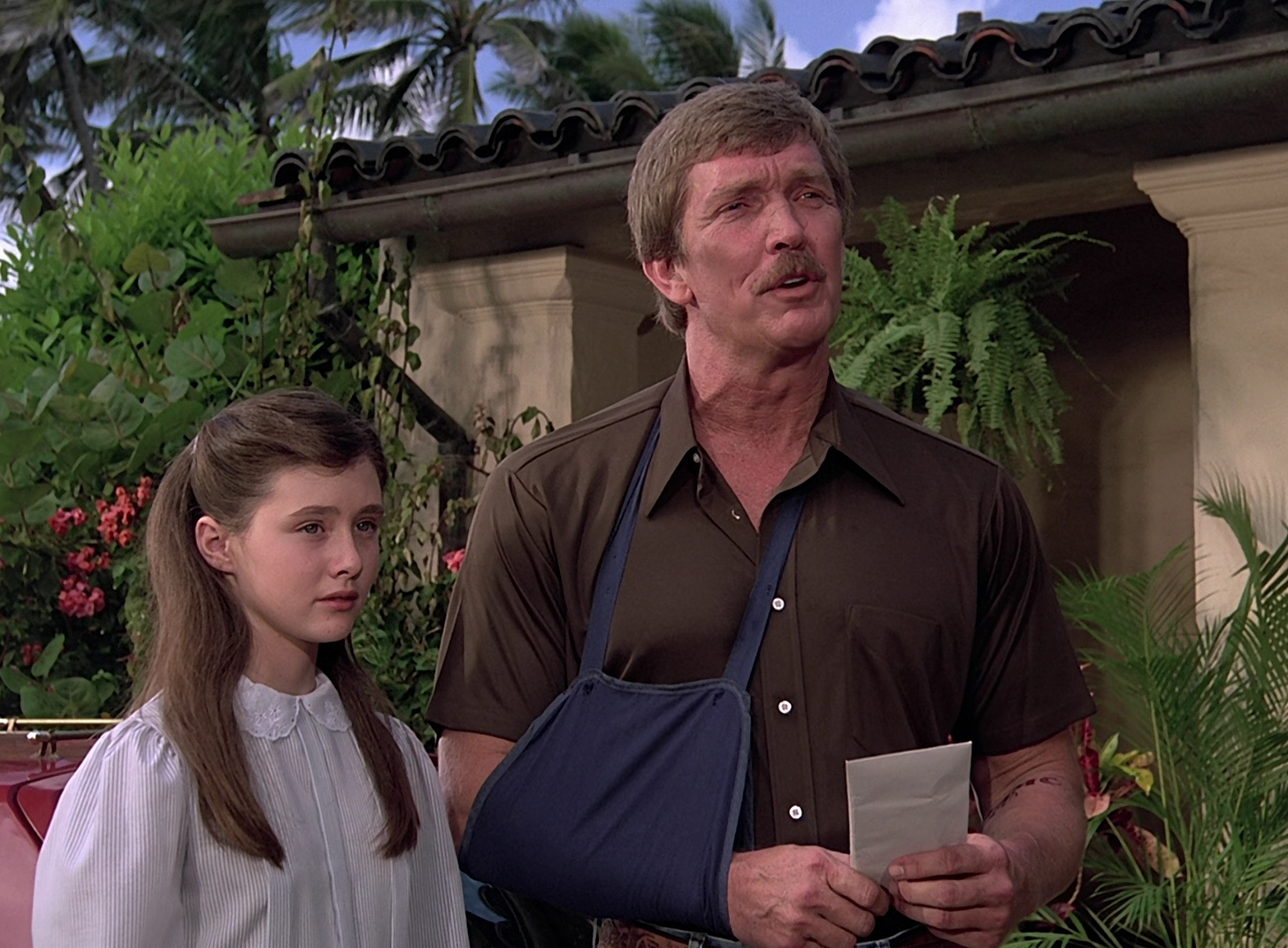 Charmed-Online-dot-nl_MagnumPI4x082726.jpg Charmed-Online-dot-nl_MagnumPI4x082726.jpg