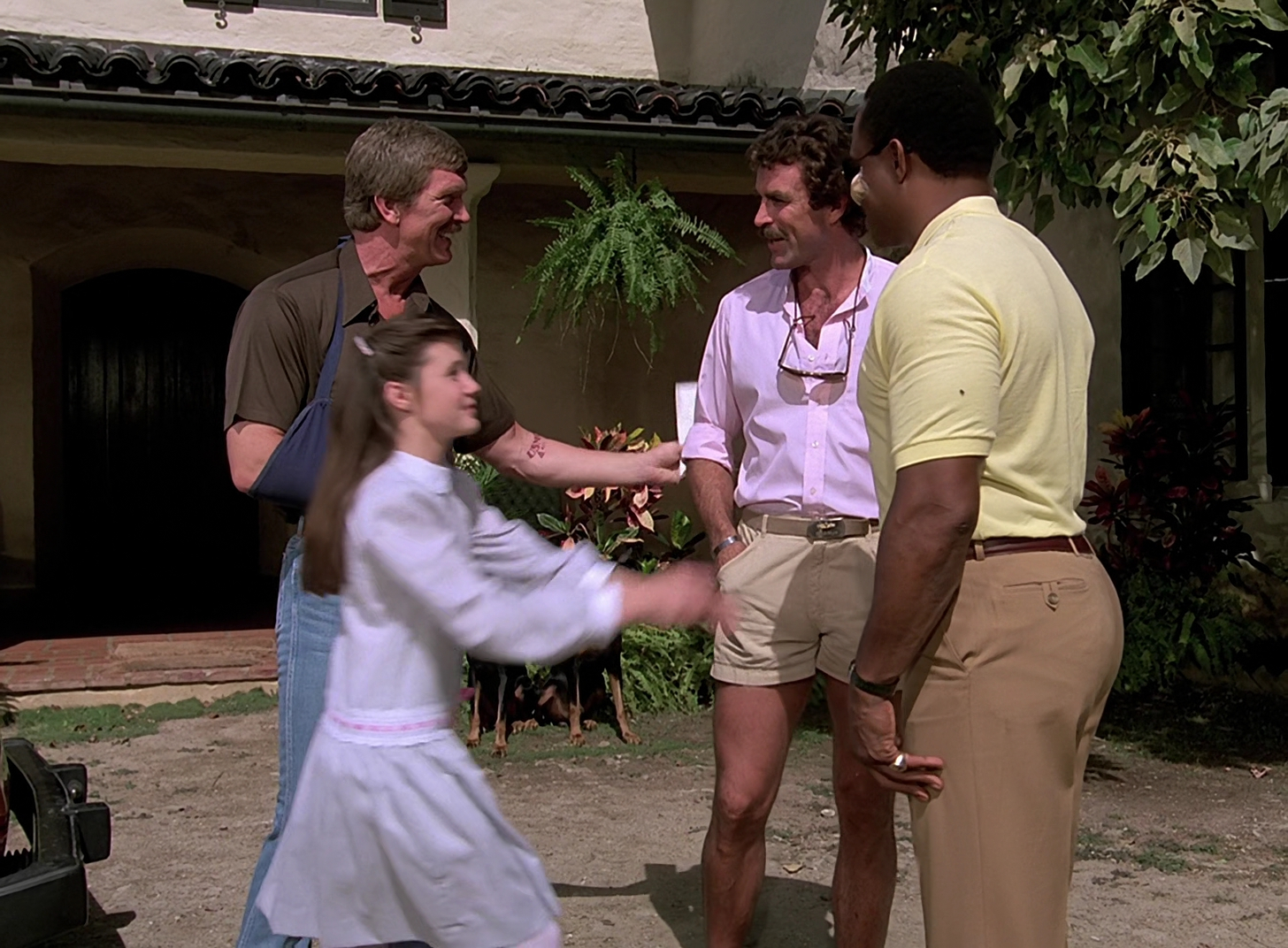 Charmed-Online-dot-nl_MagnumPI4x082738.jpg Charmed-Online-dot-nl_MagnumPI4x082738.jpg