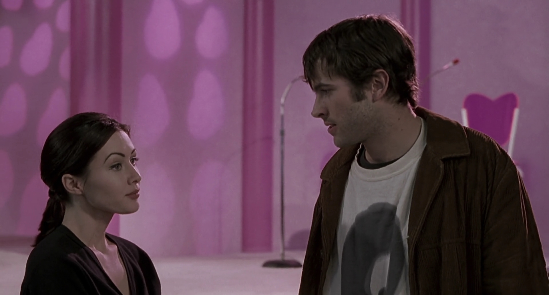 Charmed-Online-dot-net_Mallrats6638.jpg Charmed-Online-dot-net_Mallrats6638.jpg