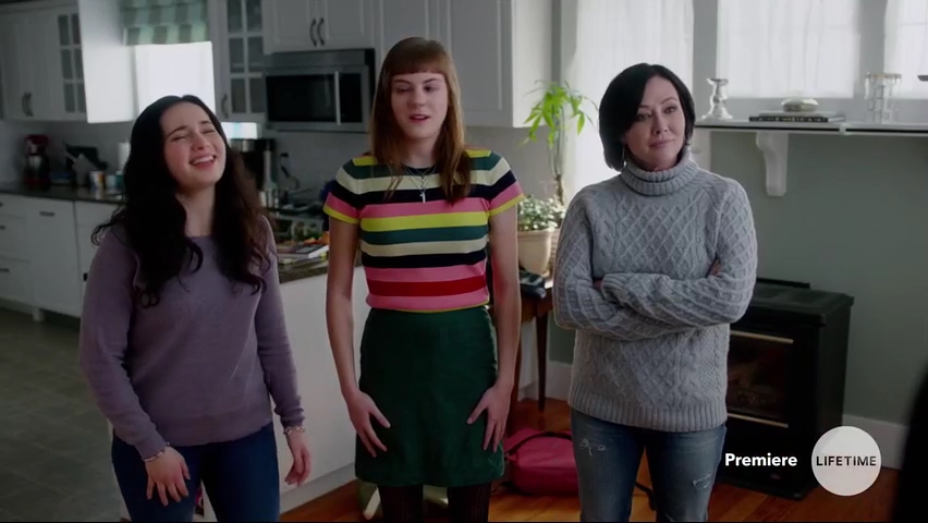 Charmed-Online-dot-NoOneWouldTell1074.jpg Charmed-Online-dot-NoOneWouldTell1074.jpg