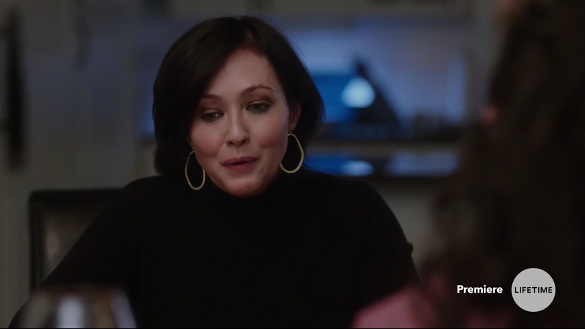 Charmed-Online-dot-NoOneWouldTell2540.jpg Charmed-Online-dot-NoOneWouldTell2540.jpg