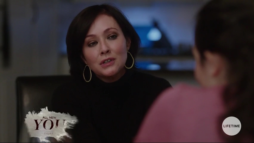 Charmed-Online-dot-NoOneWouldTell2588.jpg Charmed-Online-dot-NoOneWouldTell2588.jpg