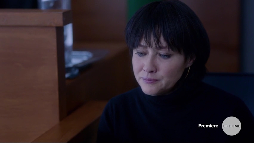 Charmed-Online-dot-NoOneWouldTell2614.jpg Charmed-Online-dot-NoOneWouldTell2614.jpg