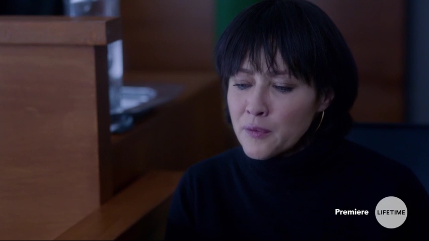 Charmed-Online-dot-NoOneWouldTell2616.jpg Charmed-Online-dot-NoOneWouldTell2616.jpg