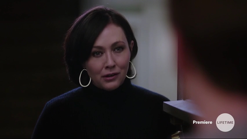 Charmed-Online-dot-NoOneWouldTell2650.jpg Charmed-Online-dot-NoOneWouldTell2650.jpg