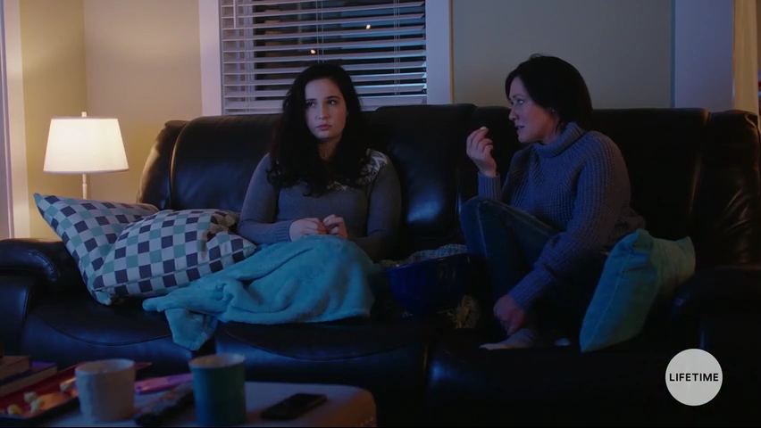 Charmed-Online-dot-NoOneWouldTell4352.jpg Charmed-Online-dot-NoOneWouldTell4352.jpg