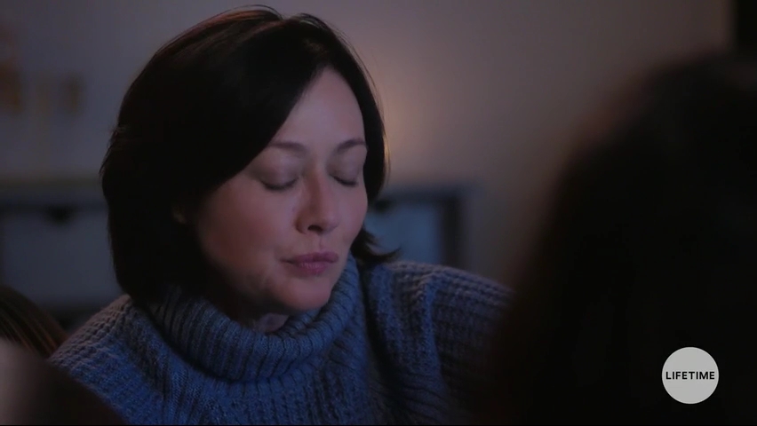 Charmed-Online-dot-NoOneWouldTell4438.jpg Charmed-Online-dot-NoOneWouldTell4438.jpg