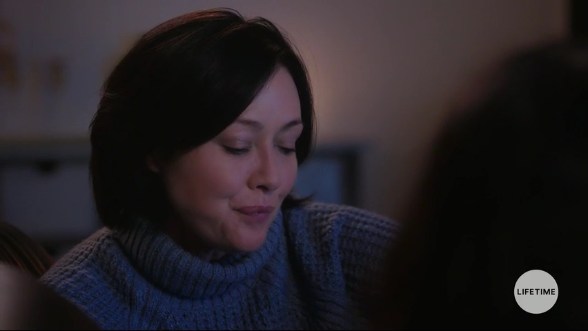 Charmed-Online-dot-NoOneWouldTell4439.jpg Charmed-Online-dot-NoOneWouldTell4439.jpg