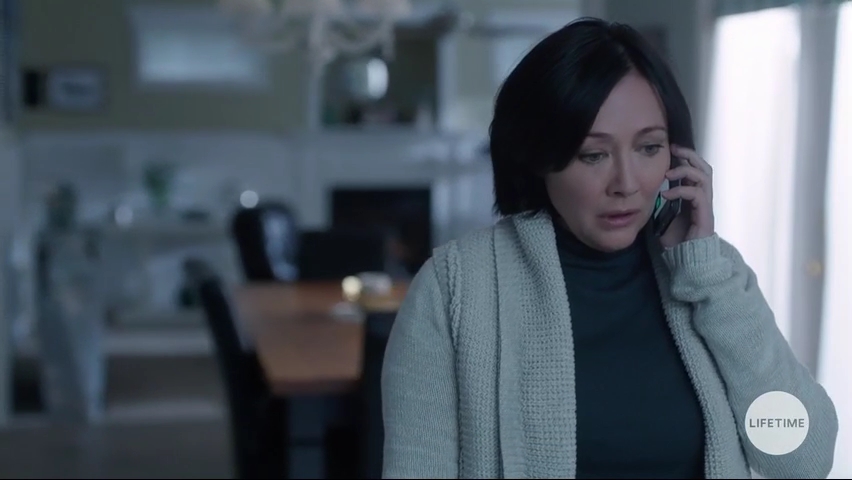 Charmed-Online-dot-NoOneWouldTell4764.jpg Charmed-Online-dot-NoOneWouldTell4764.jpg