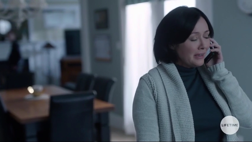 Charmed-Online-dot-NoOneWouldTell4768.jpg Charmed-Online-dot-NoOneWouldTell4768.jpg