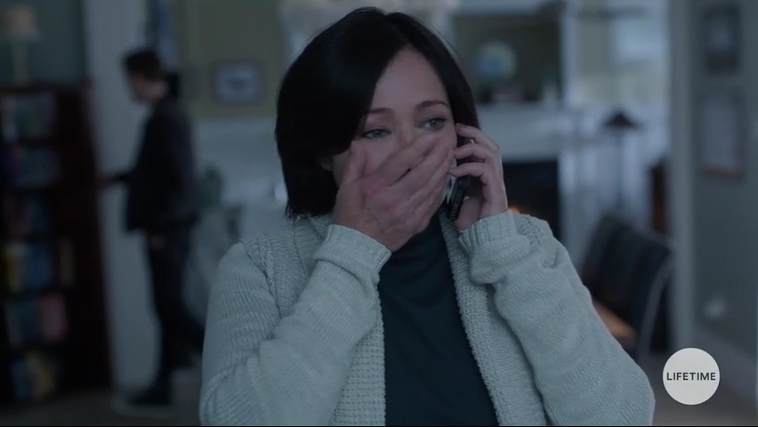 Charmed-Online-dot-NoOneWouldTell4797.jpg Charmed-Online-dot-NoOneWouldTell4797.jpg