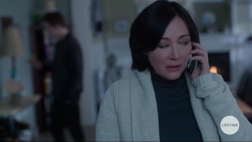 Charmed-Online-dot-NoOneWouldTell4810.jpg Charmed-Online-dot-NoOneWouldTell4810.jpg