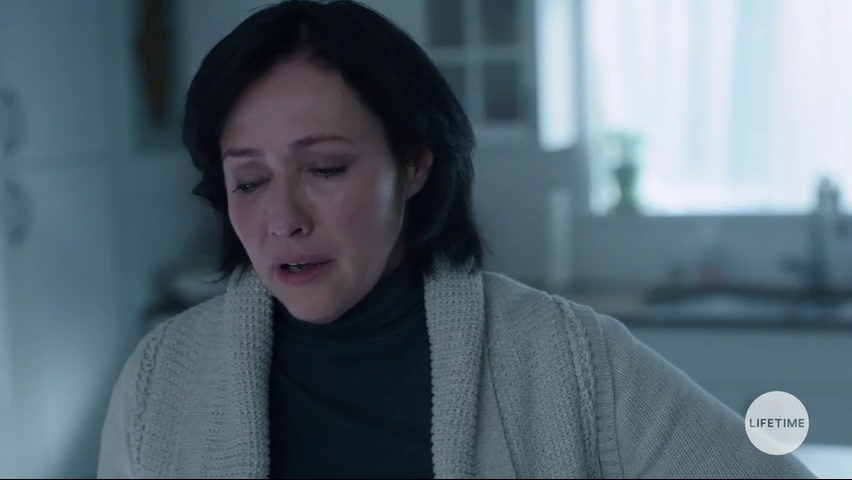 Charmed-Online-dot-NoOneWouldTell4827.jpg Charmed-Online-dot-NoOneWouldTell4827.jpg