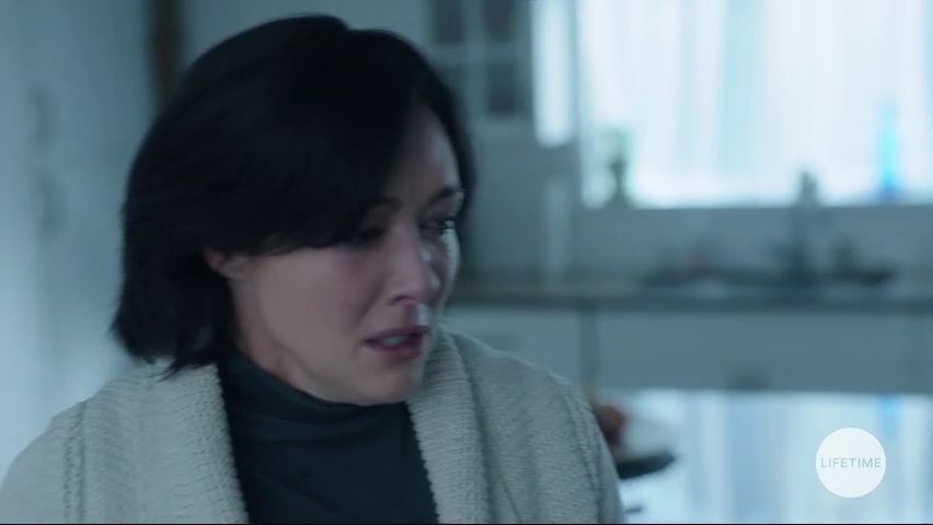 Charmed-Online-dot-NoOneWouldTell4891.jpg Charmed-Online-dot-NoOneWouldTell4891.jpg