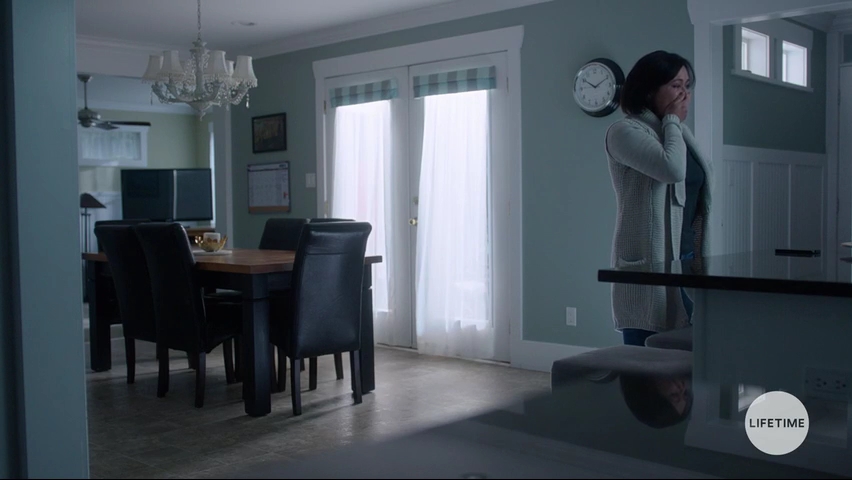 Charmed-Online-dot-NoOneWouldTell4900.jpg Charmed-Online-dot-NoOneWouldTell4900.jpg