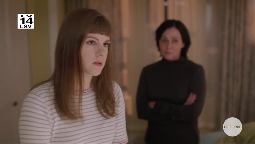 Charmed-Online-dot-NoOneWouldTell4919.jpg Charmed-Online-dot-NoOneWouldTell4919.jpg