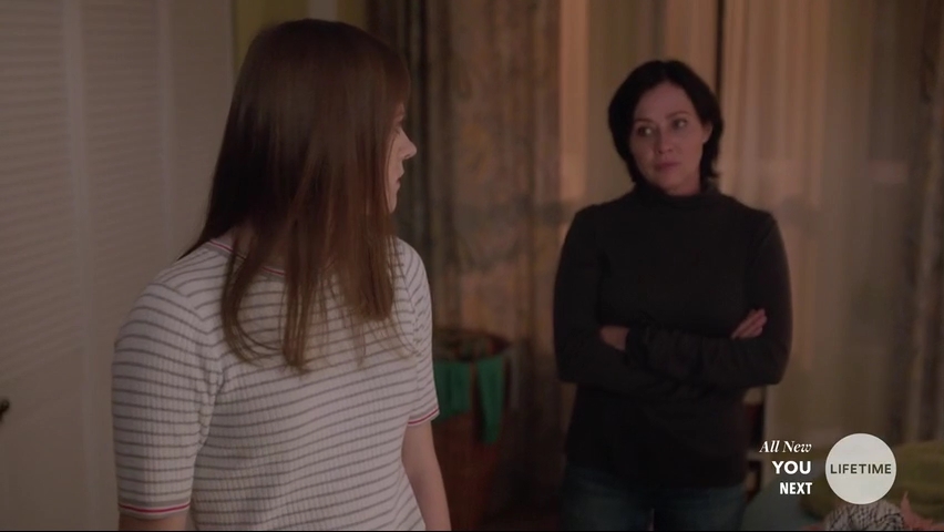 Charmed-Online-dot-NoOneWouldTell4949.jpg Charmed-Online-dot-NoOneWouldTell4949.jpg